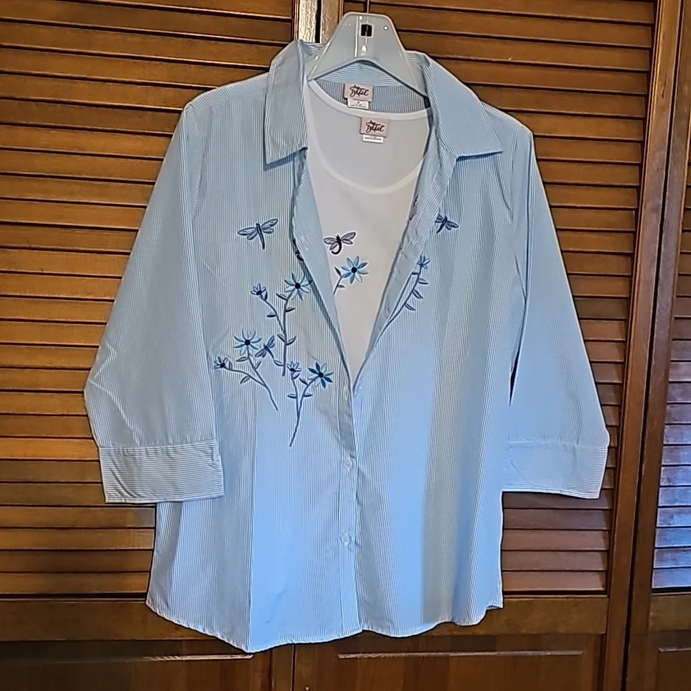 Adrian Dilafield 2 piece button down blouse with undershirt embroidered floral - Picture 3 of 12